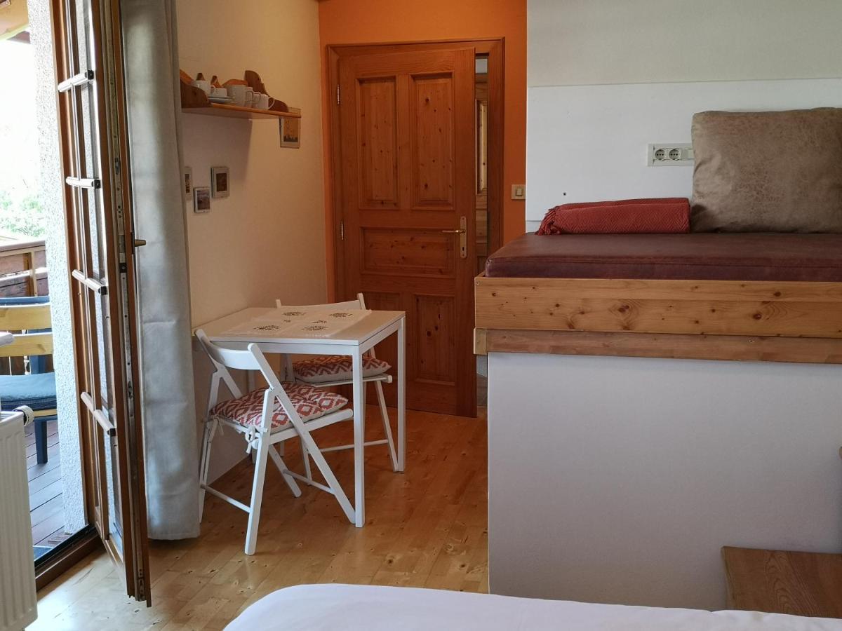 Apartmaji Volf زغورنجي المظهر الخارجي الصورة